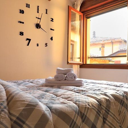 Emily House Vignola Apartment Виньола Екстериор снимка