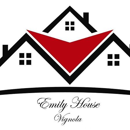 Emily House Vignola Apartment Виньола Екстериор снимка