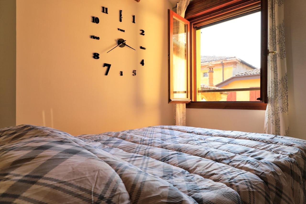 Emily House Vignola Apartment Виньола Екстериор снимка