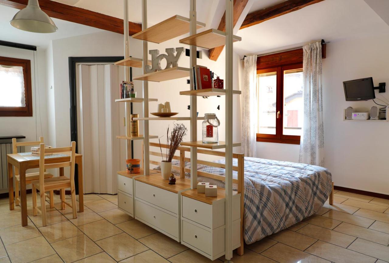 Emily House Vignola Apartment Виньола Екстериор снимка