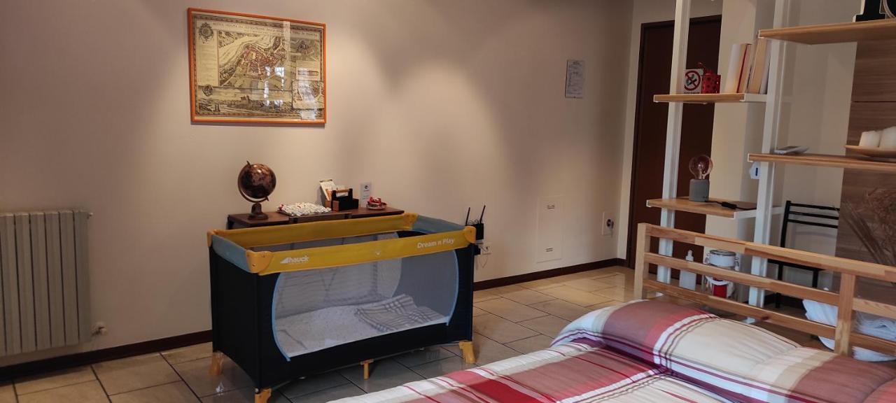 Emily House Vignola Apartment Виньола Екстериор снимка